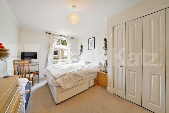 Boasting size, quality & location Bentham House.Falmouth Road, Borough/London Bridge